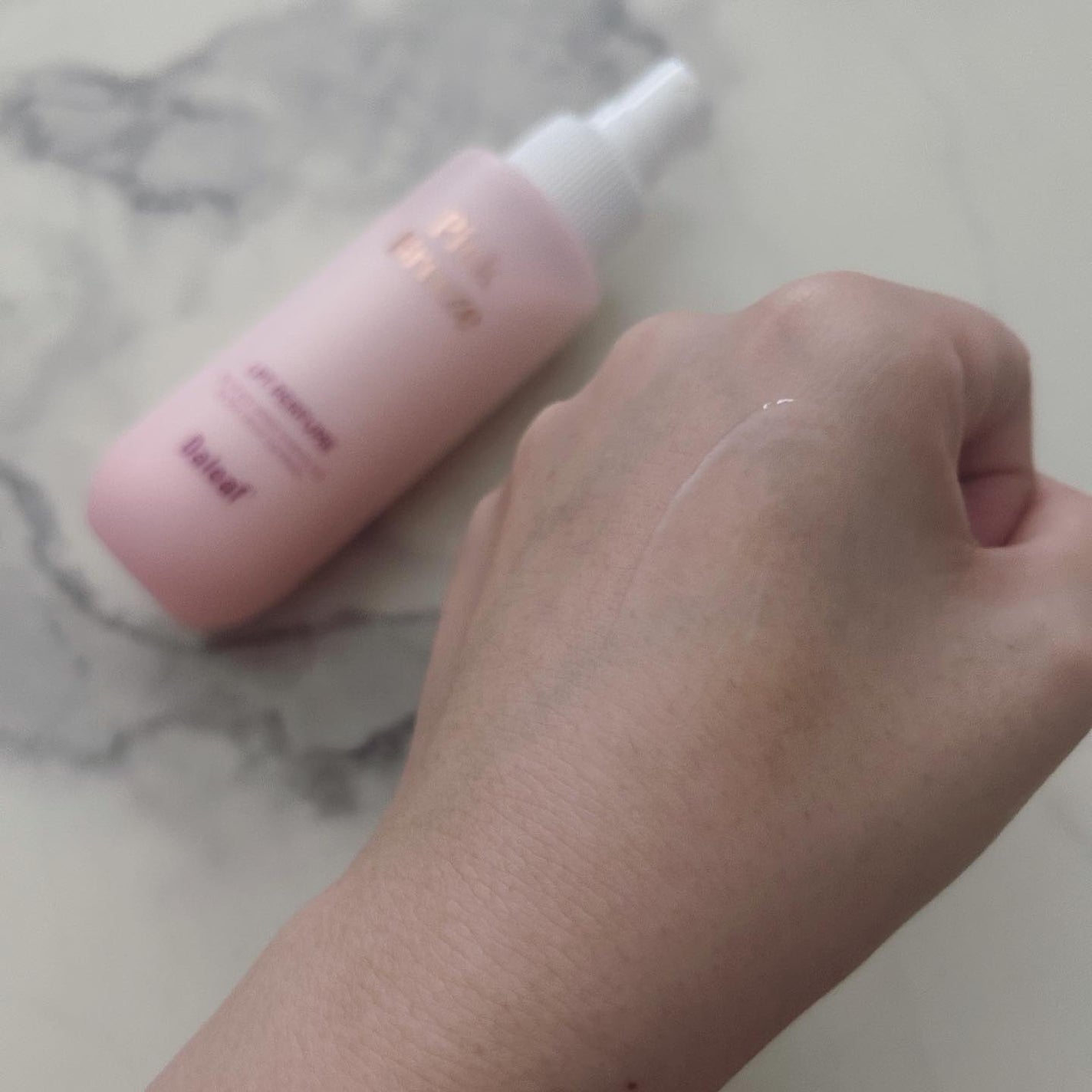 パフュームヘアパックインミスト Pink Breeze/Daleaf/アウトバストリートメントを使ったクチコミ(3枚目)