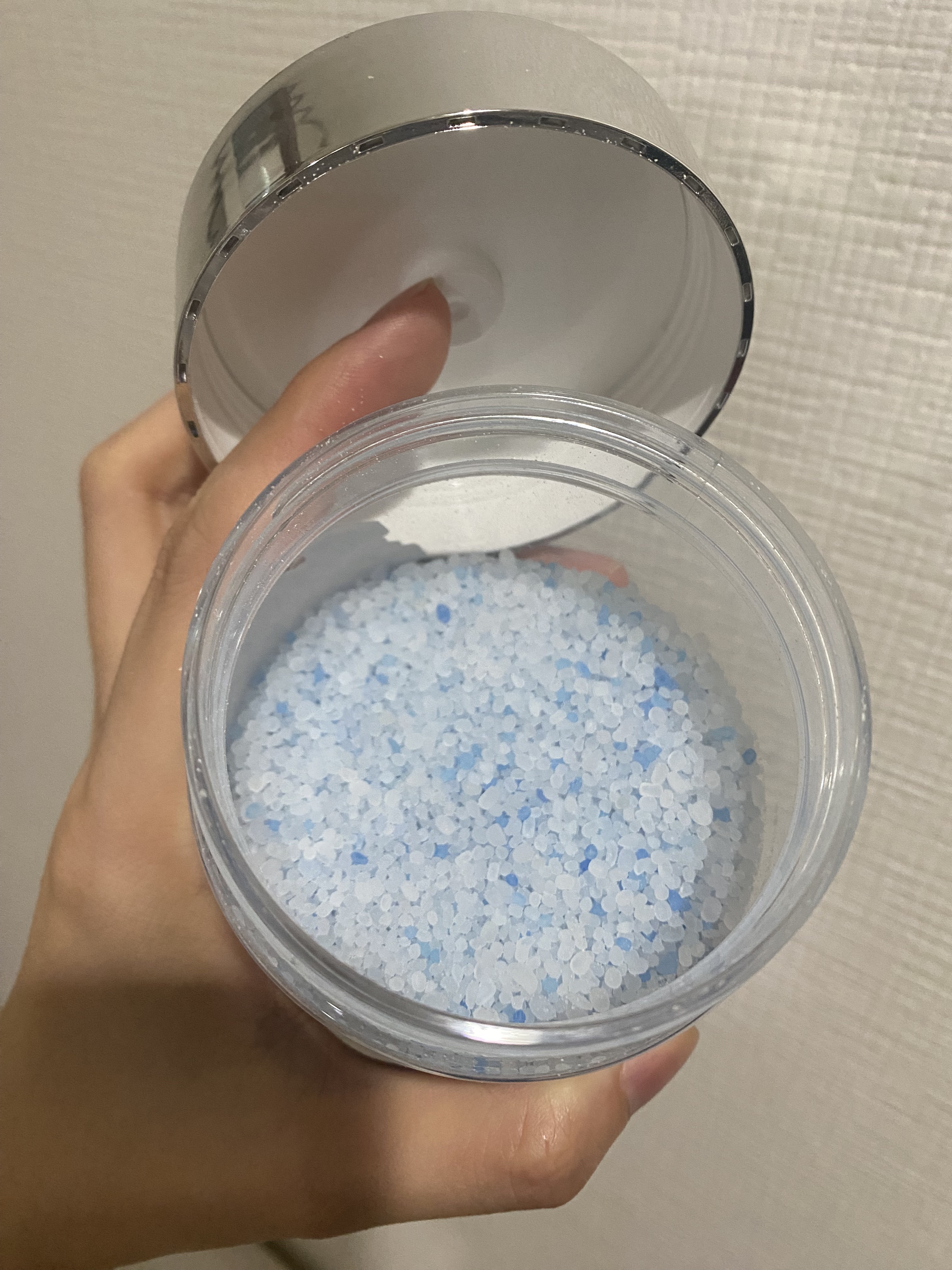 サムシングピュアブルー セント　バスソルト/JILL STUART/無機塩系入浴剤を使ったクチコミ（3枚目）