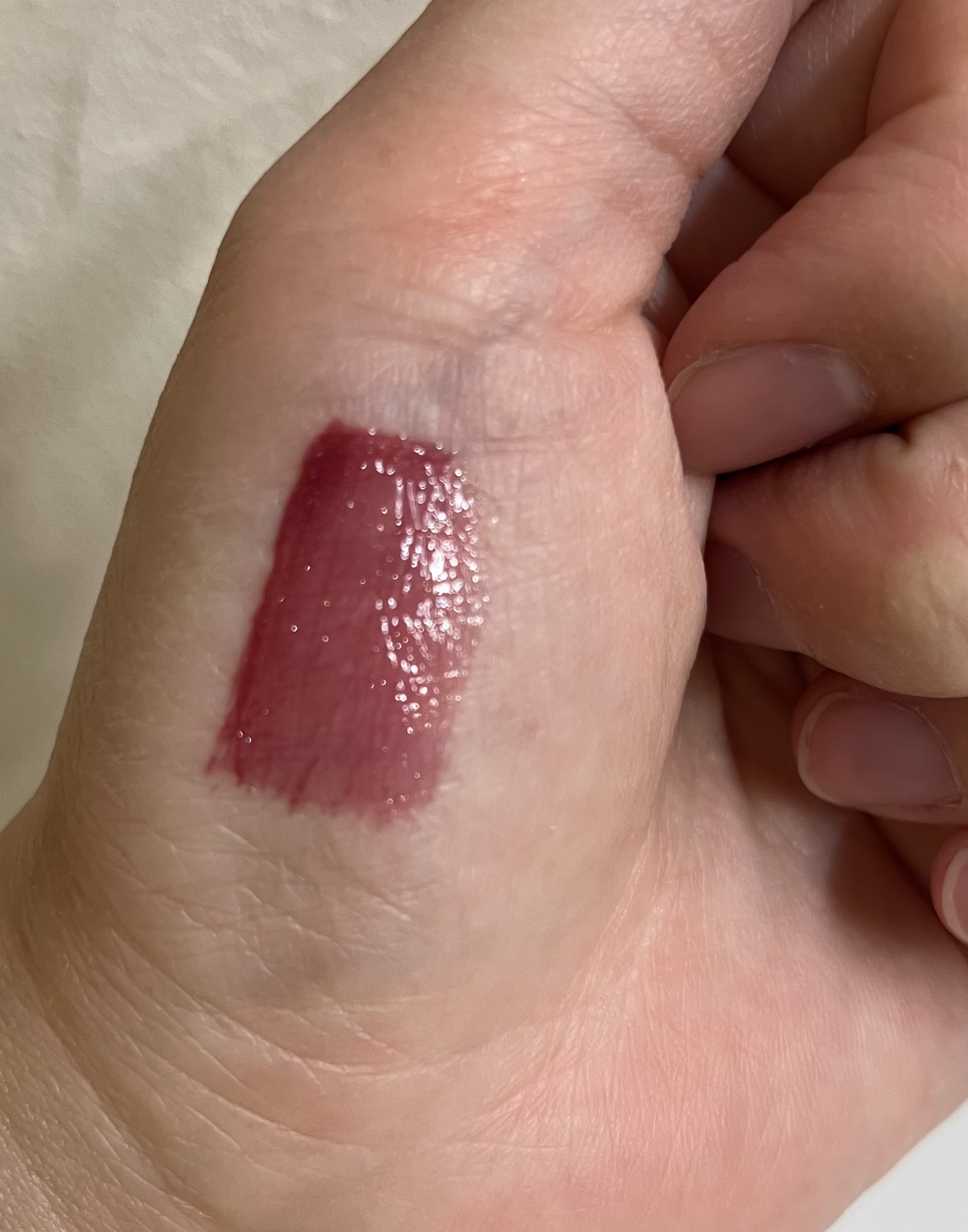 ジェリー ティント リップカラー 008 クランベリー スプラッシュ/REVLON/リップティントを使ったクチコミ（1枚目）