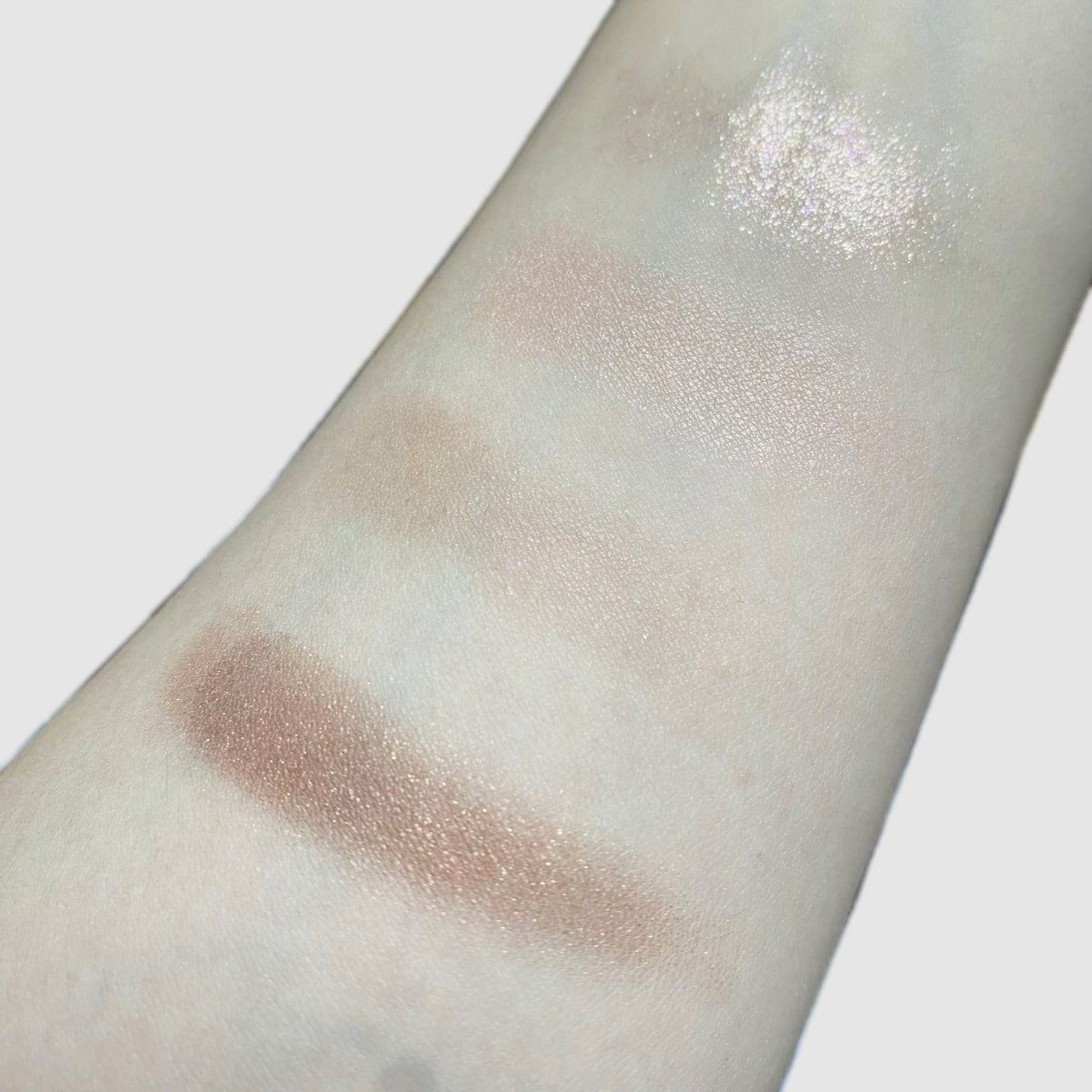 ベージュトーンアイシャドウ/CEZANNE/アイシャドウパレットを使ったクチコミ(2枚目)