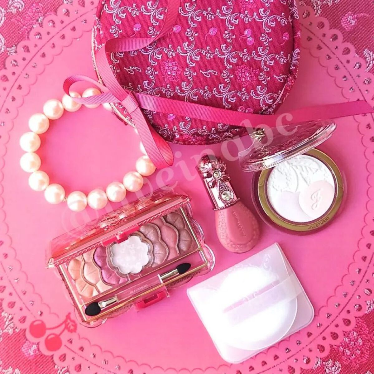 ジルスチュアート ミッドナイトチェリー コレクション/JILL STUART/メイクアップキットを使ったクチコミ（1枚目）