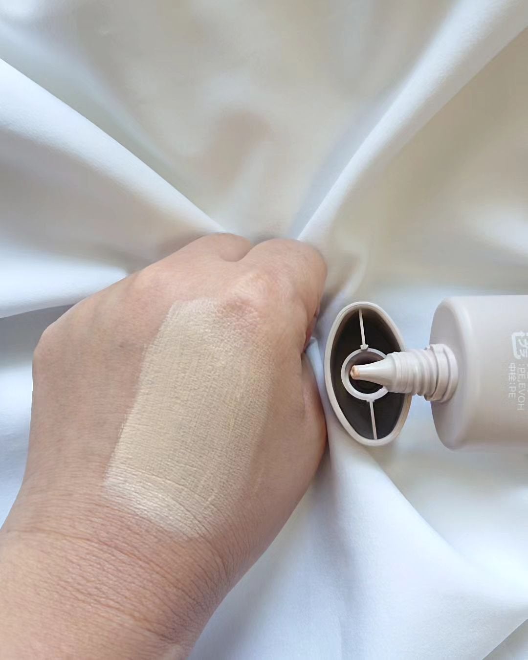 エアリーステイ BB ティント モイスト/FASIO/BBクリームを使ったクチコミ(4枚目)