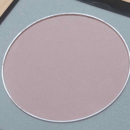 メイクアップカラーバリエーション 602/ベージュ/チャコット・コスメティクス/単色アイシャドウを使ったクチコミ(2枚目)