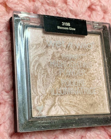 MegaGlo Highlighting Powder/wet 'n' wild/パウダーハイライトを使ったクチコミ（2枚目）