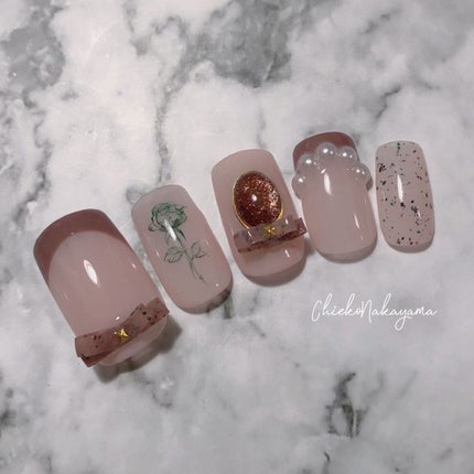 なかやまちえこ on LIPS 「antiqueribbon.⠀⠀@pregelofficial..」(1枚目)