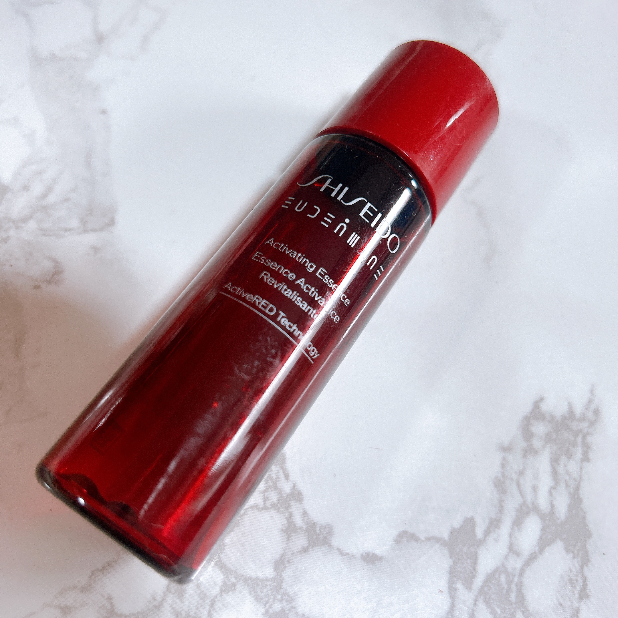 SHISEIDO
オイデルミン エッセンスローション

VOCEの付録でついてきたものですが
使い切りそうなので
口コミします！

お高いけど、美容液の効果も入った
化粧水なので
色んなもの塗らなくてもこれ一本と
保湿でクリームなどで済むの