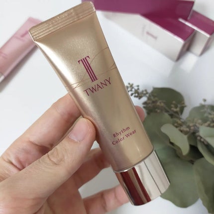 リズムカラーウェア/TWANY/化粧下地を使ったクチコミ(4枚目)