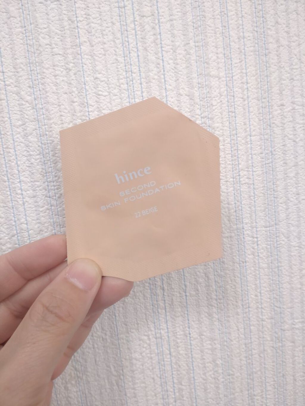 セカンドスキンファンデーション 22 ベージュ/hince/リキッドファンデーションを使ったクチコミ（1枚目）