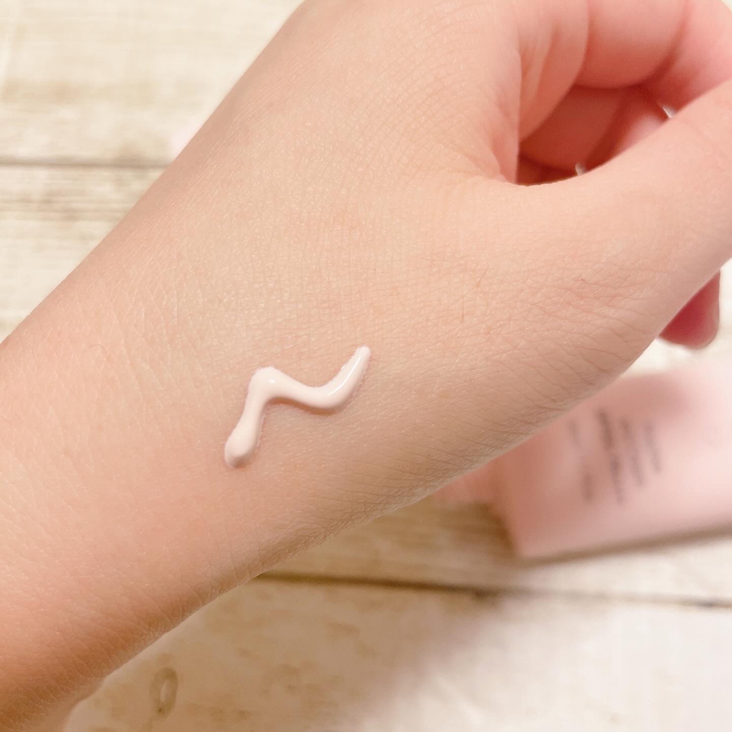 ピーチ&クリームトーンアップ サンスクリーン/CAMPUS BLOSSOM/化粧下地を使ったクチコミ（2枚目）