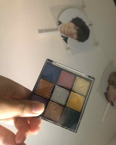 UR GLAM　BLOOMING EYE COLOR PALETTE/U R GLAM/パウダーアイシャドウを使ったクチコミ（1枚目）