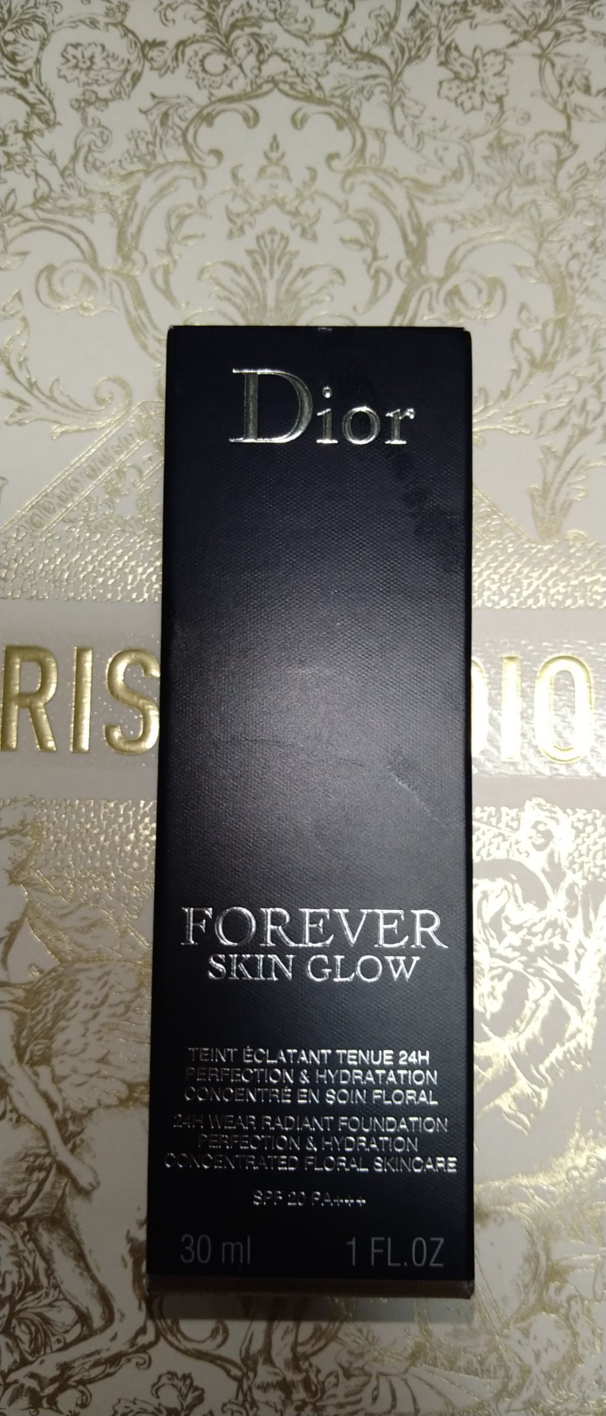 ディオールスキン フォーエヴァー フルイド グロウ/Dior/リキッドファンデーションを使ったクチコミ（1枚目）