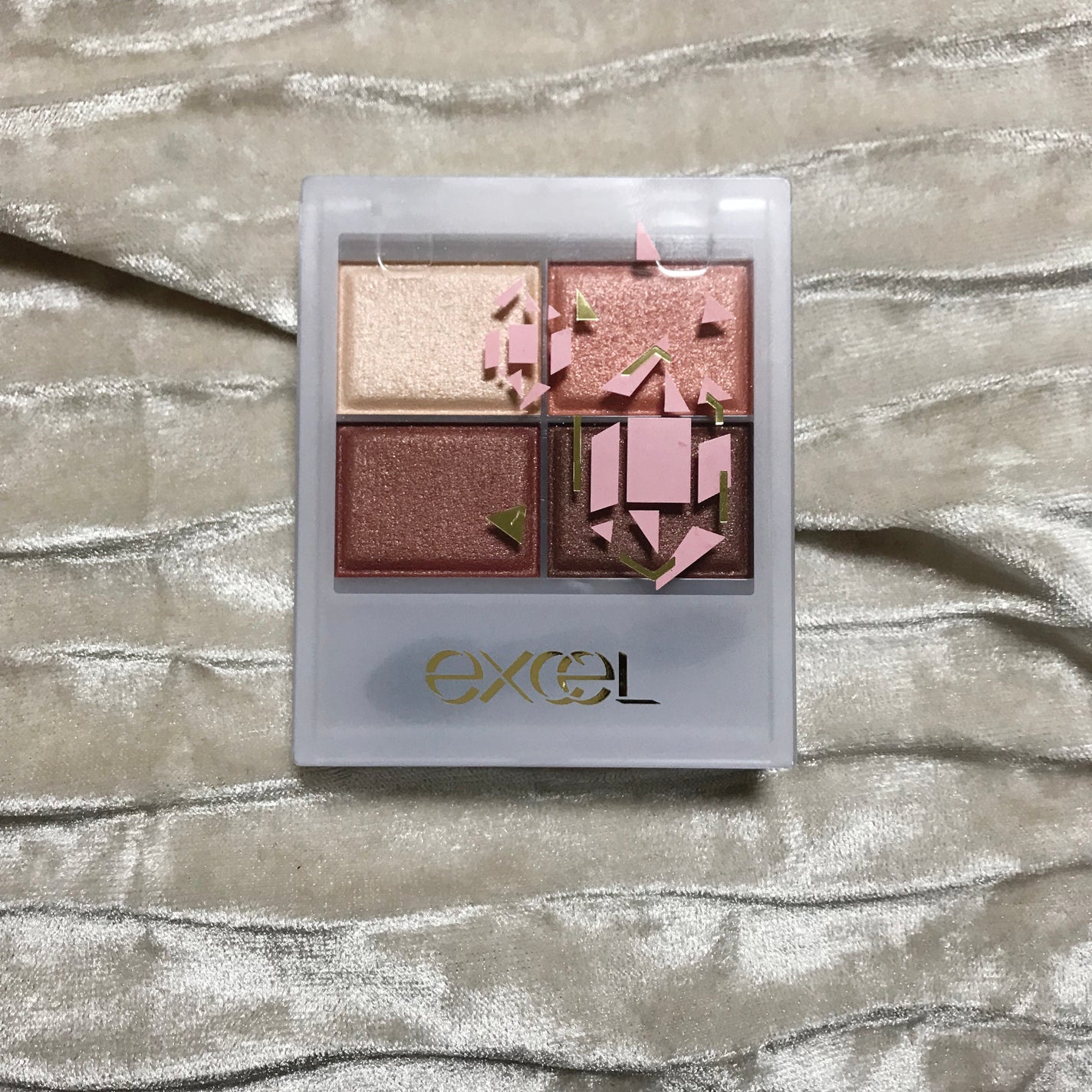 スキニーリッチシャドウ/excel/アイシャドウパレットを使ったクチコミ(1枚目)