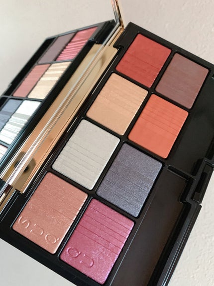 2020 ホリデー アイシャドウ コンパクト/SUQQU/アイシャドウパレットを使ったクチコミ(2枚目)