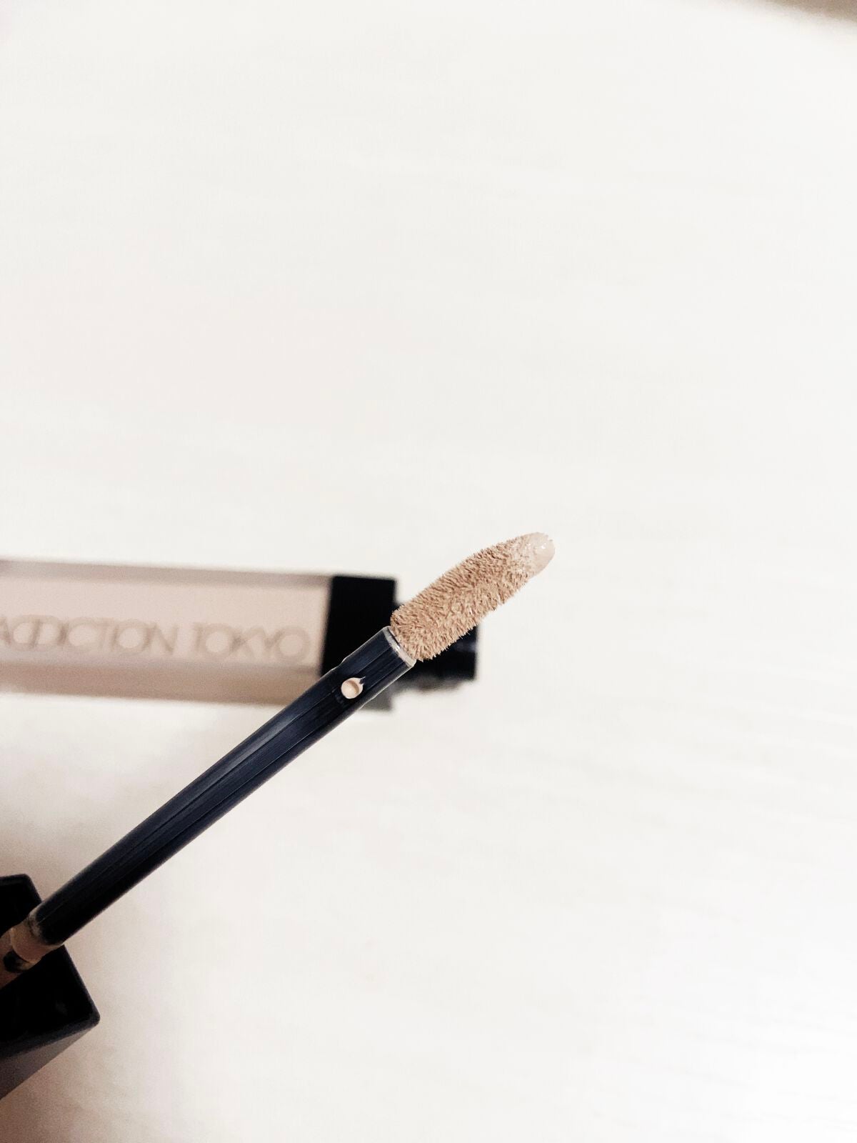 アディクション スキンリフレクト フィックス コンシーラー/ADDICTION/リキッドコンシーラーを使ったクチコミ(2枚目)