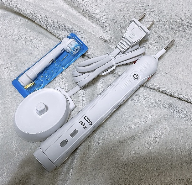 ブラウンオーラルB 電動歯ブラシ/ブラウン/電動歯ブラシを使ったクチコミ（2枚目）