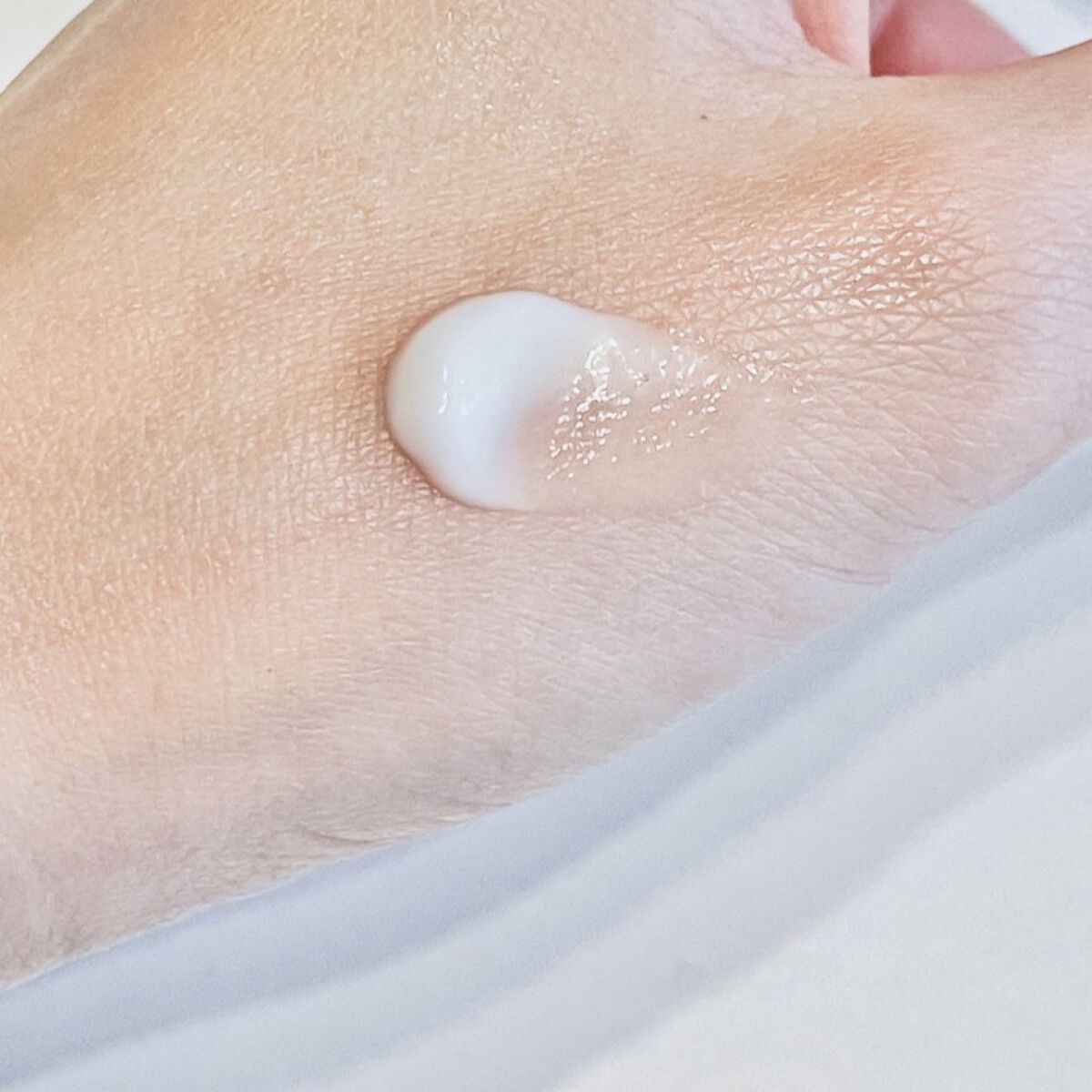 スリーバターズ　ハンド&ネイルケアバーム/Nature & Co/ハンドクリームを使ったクチコミ（2枚目）