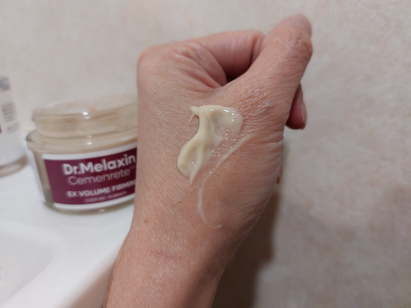 Cemenrete Calcium Intense Cream/Dr.Melaxin/フェイスクリームを使ったクチコミ(8枚目)