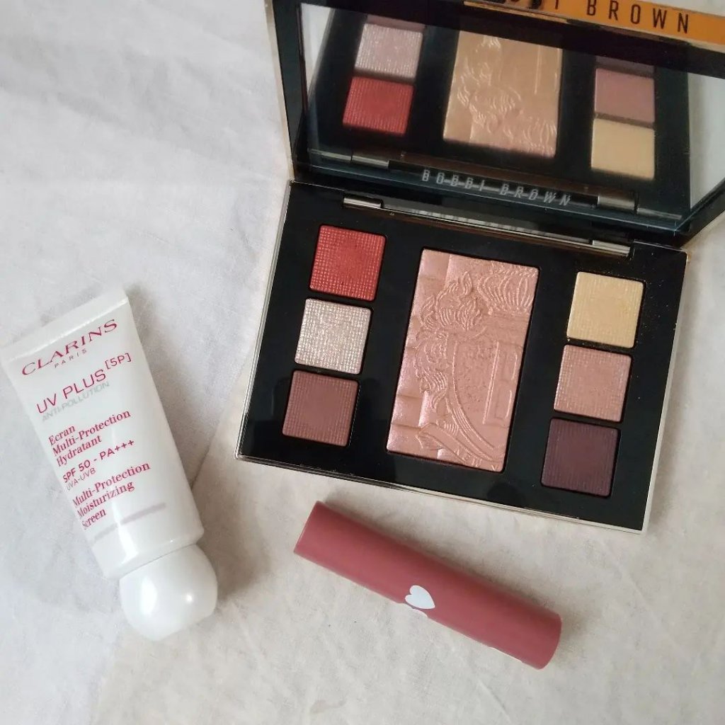 UVプラス 5P モイスチャライジング マルチ デイ スクリーン ラベンダー(30ml)/CLARINS/日焼け止めミルクを使ったクチコミ（1枚目）