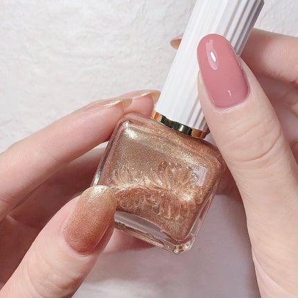 ネイルカラー 04 パーティ バッグ/PAUL & JOE BEAUTE/マニキュアを使ったクチコミ(2枚目)