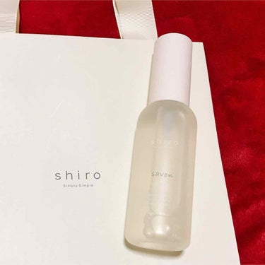 shiro ヘアミスト サボン

比較的好き嫌いが分かれにくい香りだと思います
女の人はもちろん男の人でも全然つけれると思います
甘いけど爽やかさがあってめっちゃすきです！髪の毛めっちゃいい匂いになる！