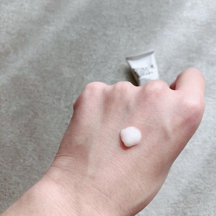 ハンド&ヘア ライトセラム/AUTHENTIC BEAUTY CONCEPT/ハンドクリームを使ったクチコミ(2枚目)