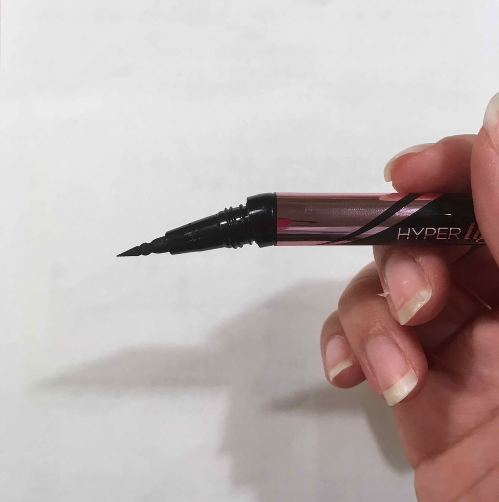 ハイパータイトライナー/MAYBELLINE NEW YORK/リキッドアイライナーを使ったクチコミ（2枚目）