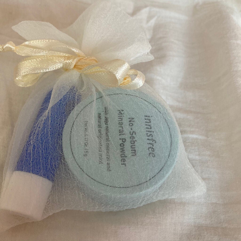 きなこ on LIPS 「リップクリームとイニスフリーのパウダー持ち歩く人これ買って!!..」(1枚目)