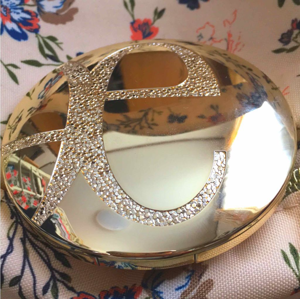 ラ プードル オートニュアンス/Elégance/プレストパウダーを使ったクチコミ(1枚目)