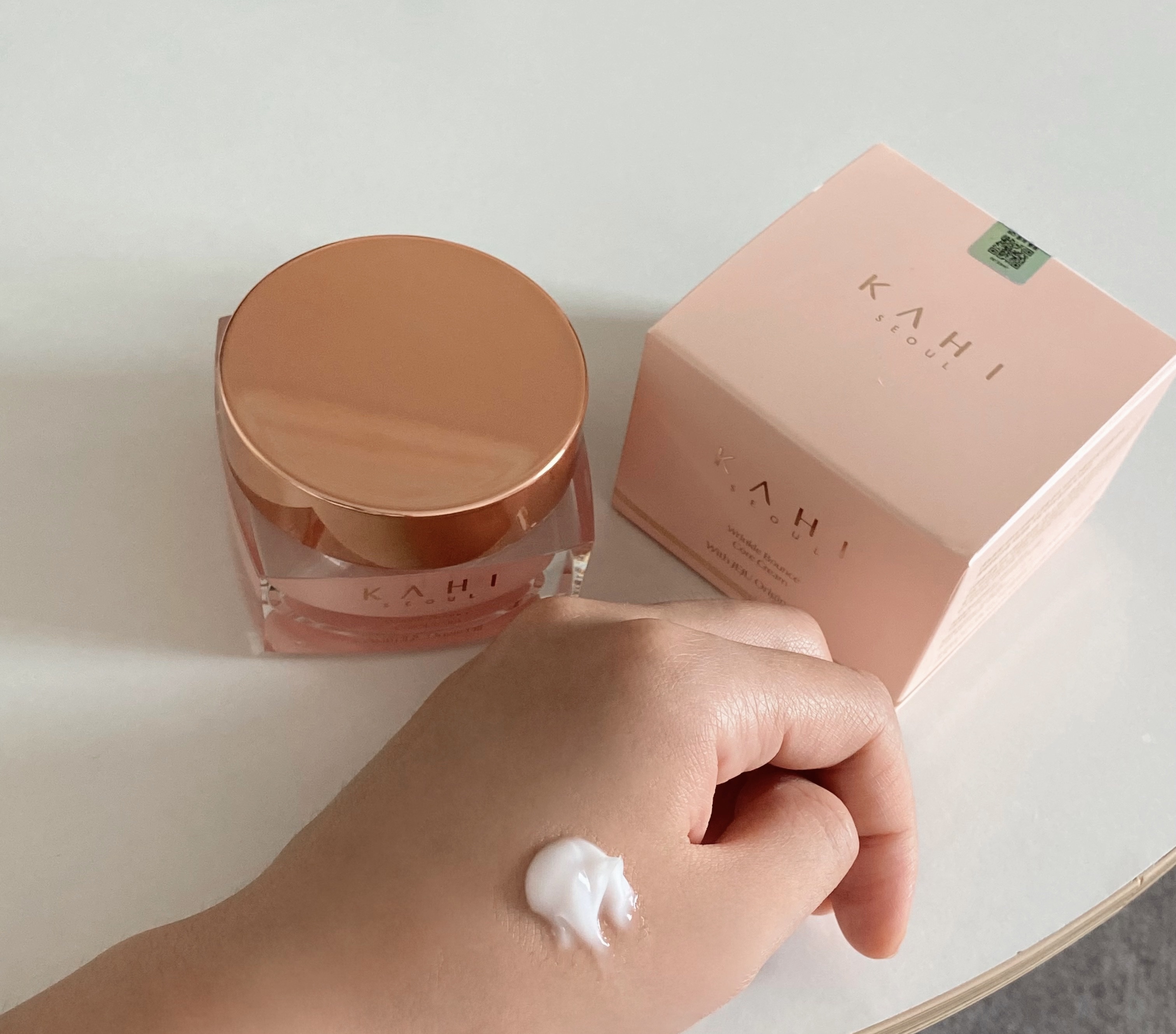 WRバウンスコアクリーム/KAHI/フェイスクリームを使ったクチコミ（3枚目）