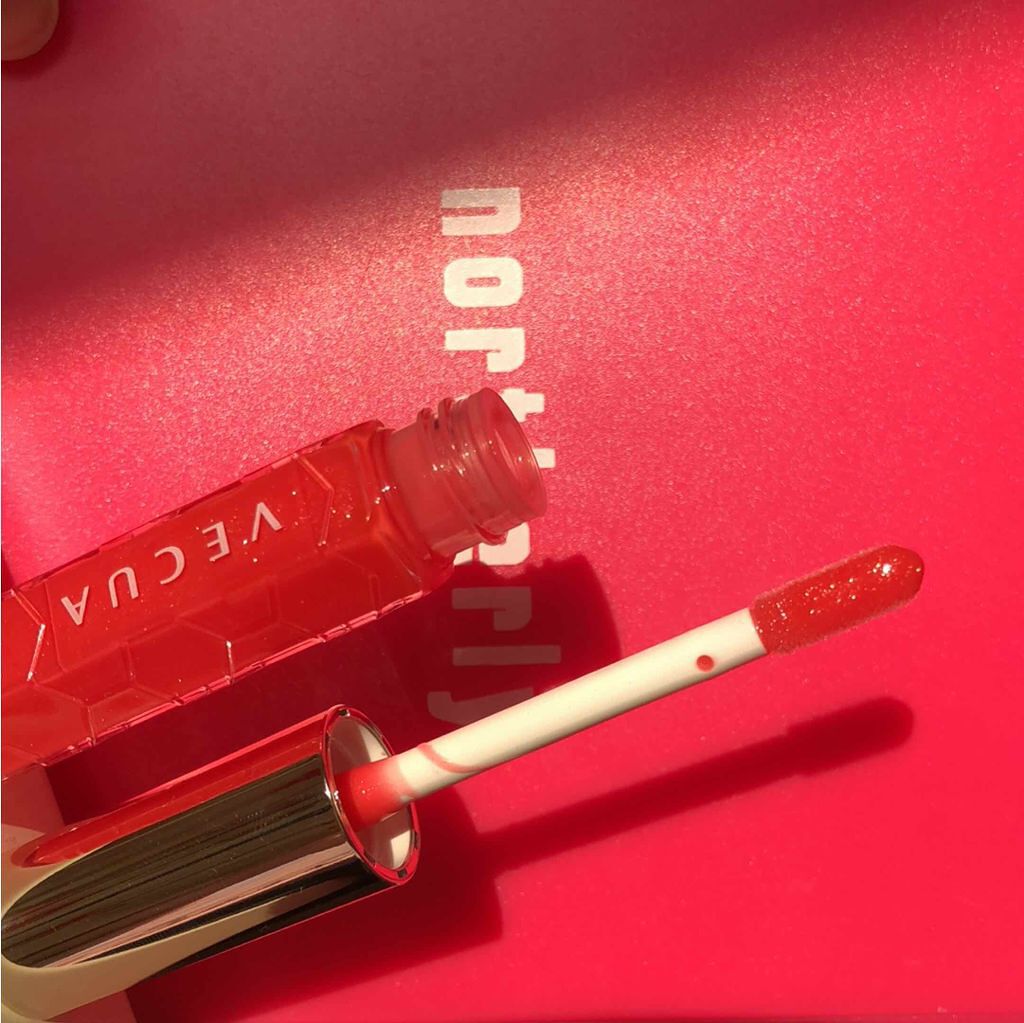 ハニーラスター r/ROAlív/リップグロスを使ったクチコミ（1枚目）