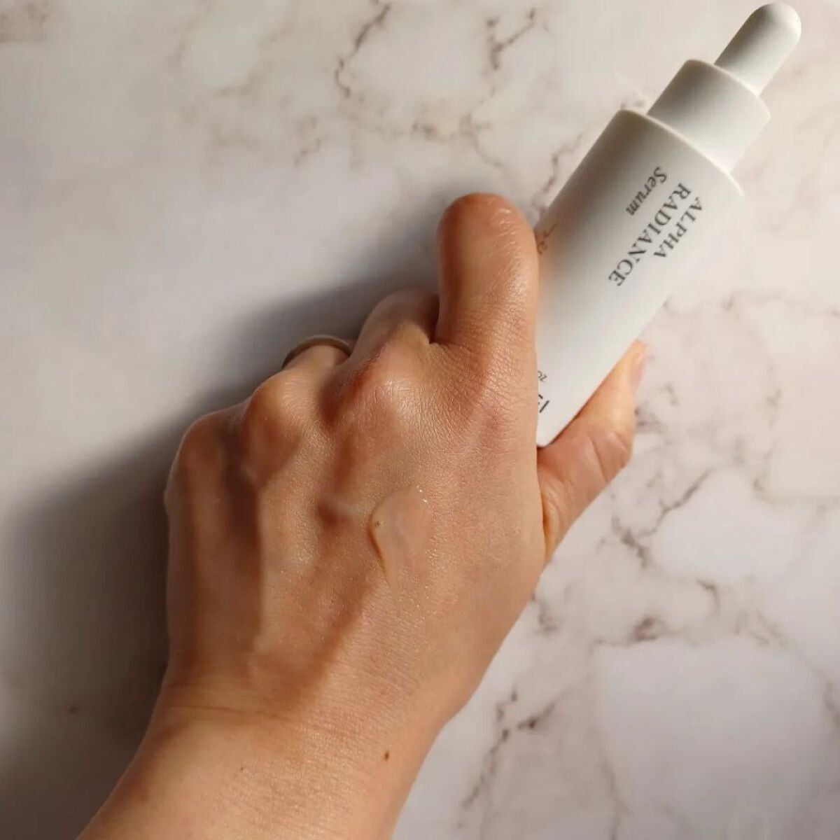 アルファラディアンスグローセラム/BANOBAGI/美容液を使ったクチコミ(4枚目)