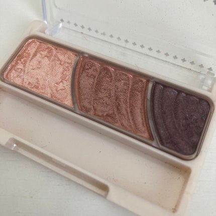 トーンアップアイシャドウ/CEZANNE/アイシャドウパレットを使ったクチコミ(2枚目)