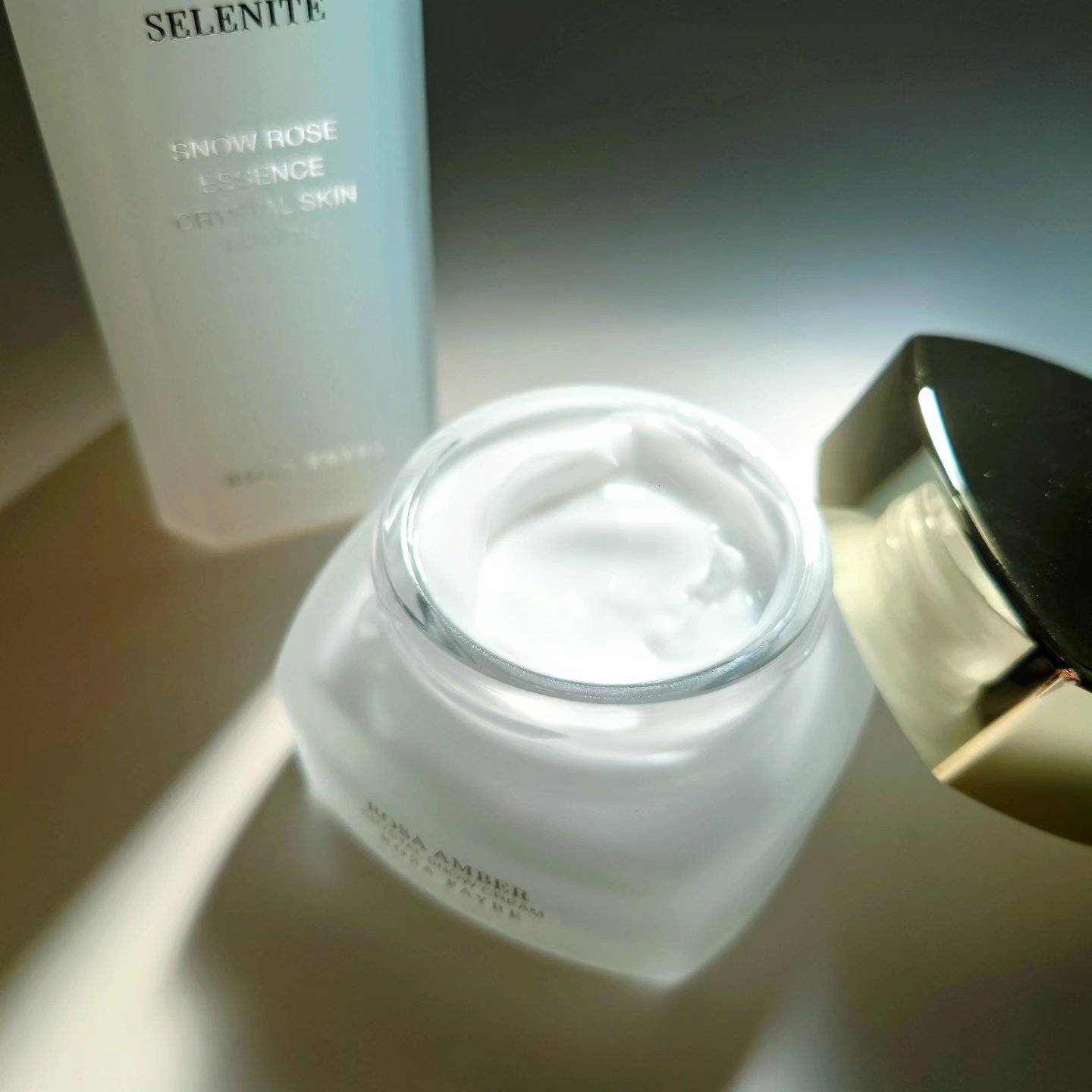 ロサ セレナイト スノーローズ エッセンス クリスタルスキン ローション/ROSA FAYRE/化粧水を使ったクチコミ（3枚目）