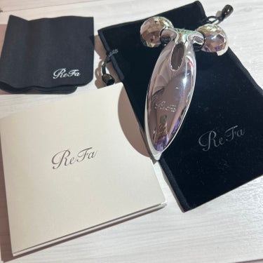 ReFa ReFa CARATのクチコミ「ReFa
ReFa CARAT

フェイスライン・ボディラインと使える美顔器。

美顔器って買.....」（3枚目）