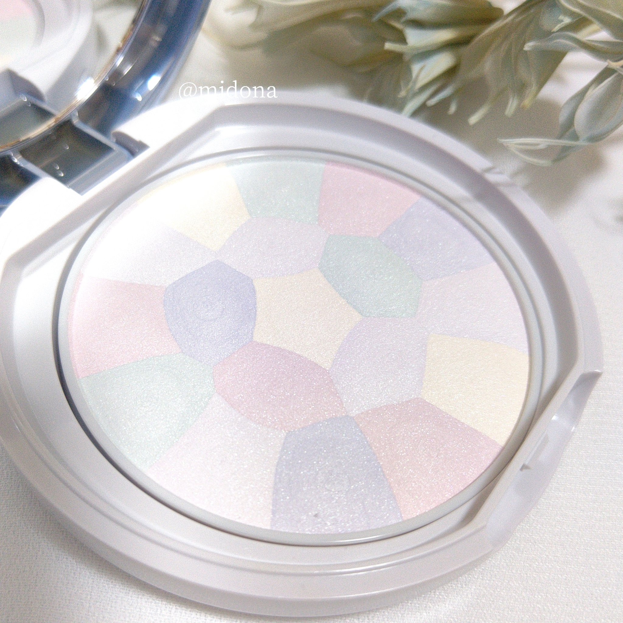 マシュマロフィニッシュパウダー　～Abloom～/キャンメイク/プレストパウダーを使ったクチコミ（3枚目）