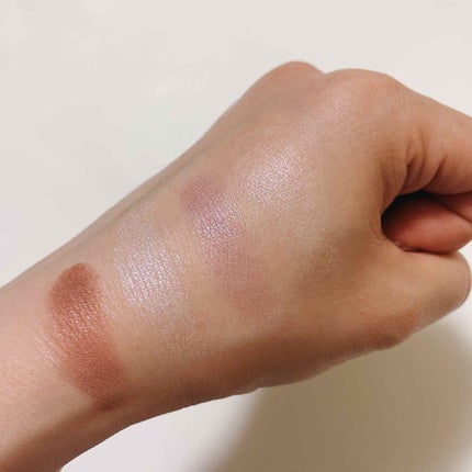 リアルクローズシャドウ/excel/アイシャドウパレットを使ったクチコミ(2枚目)