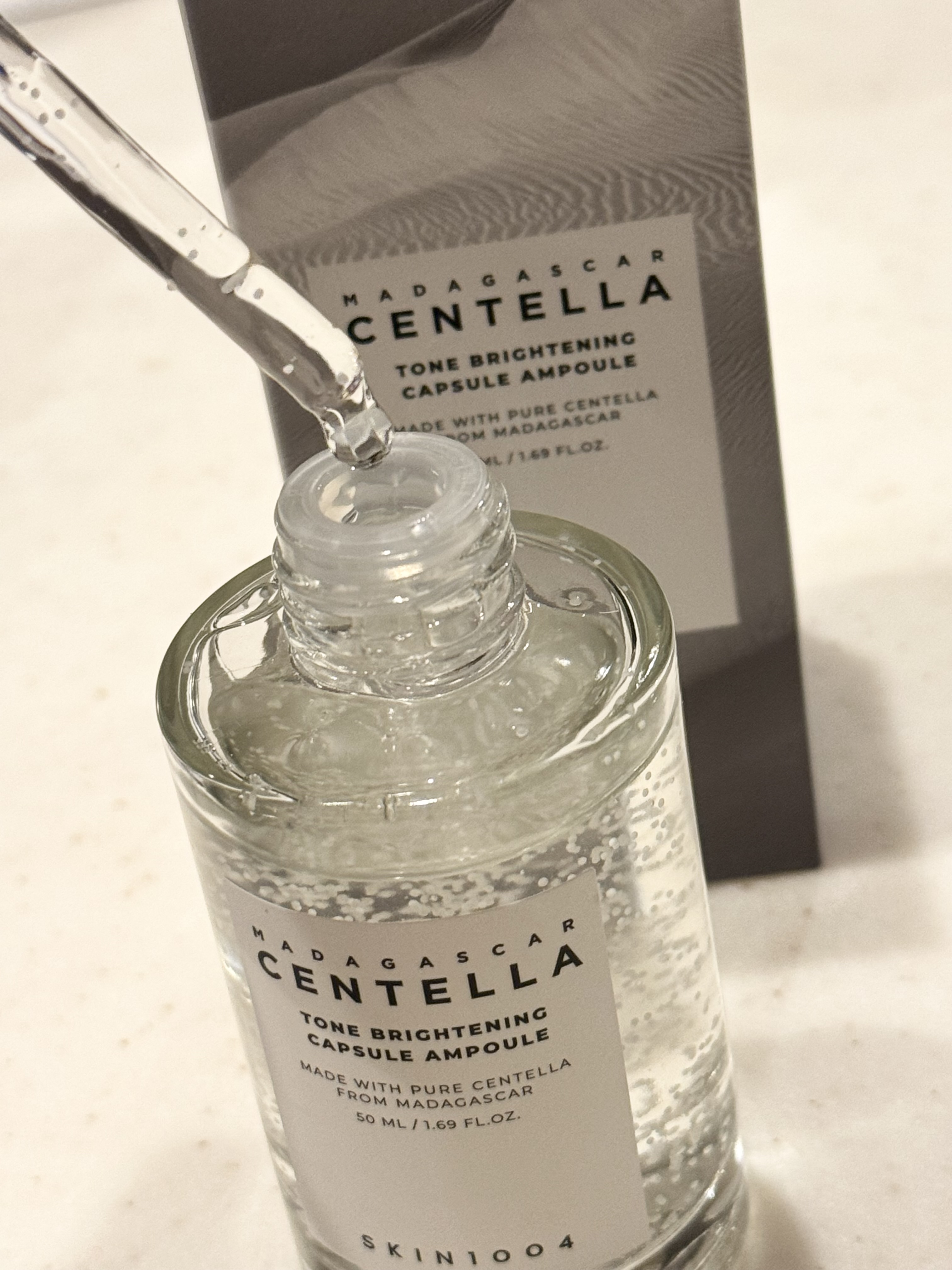 トーンブライトニング カプセルアンプル/SKIN1004/美容液を使ったクチコミ（2枚目）