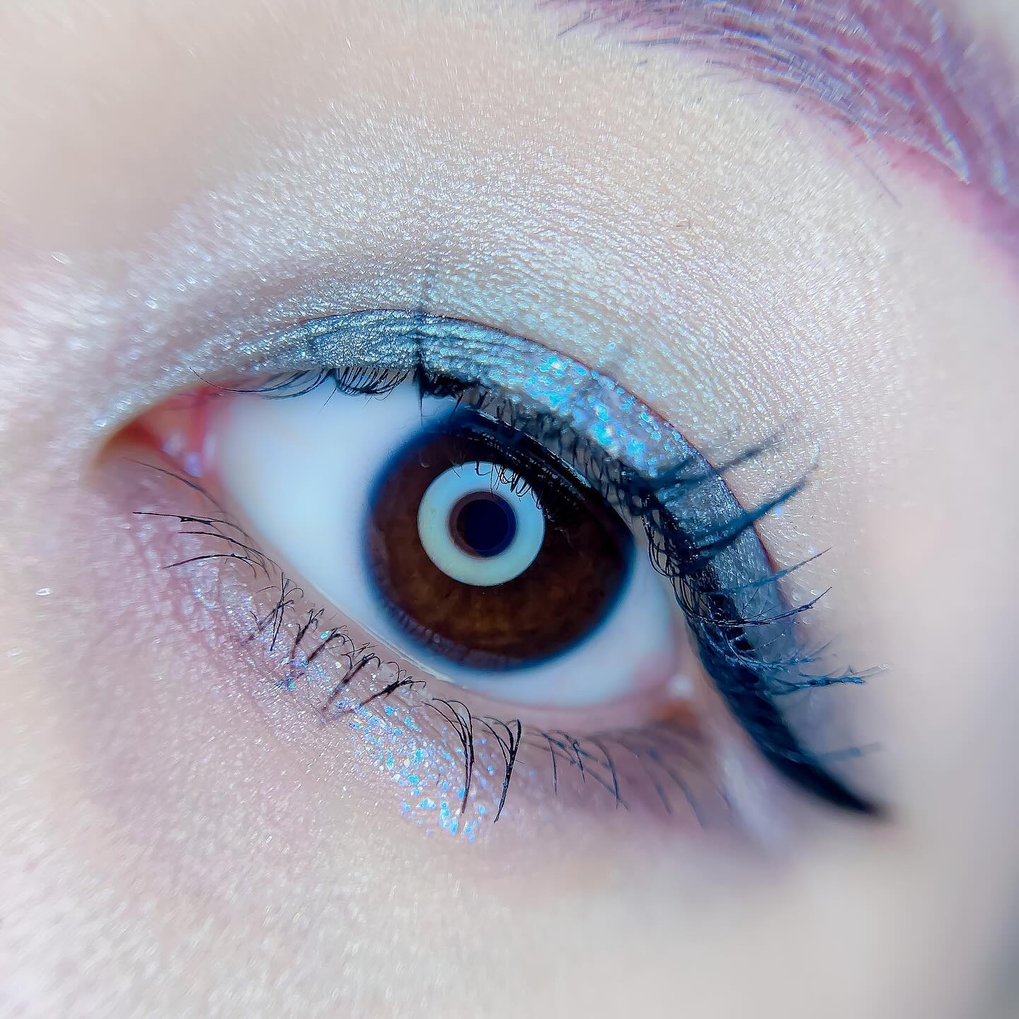 アイ フォイル/shu uemura/リキッドアイシャドウを使ったクチコミ（3枚目）