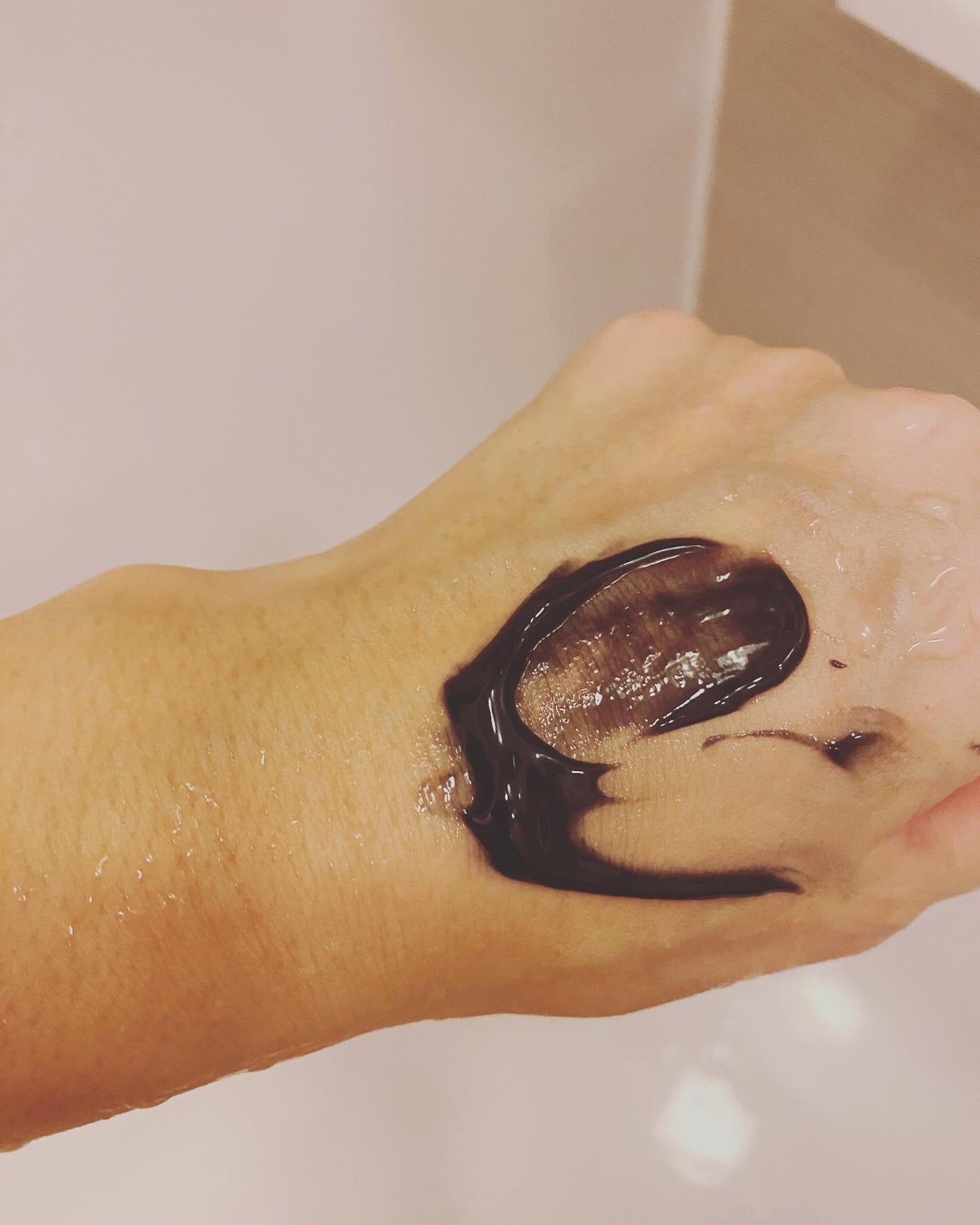 lovebeer on LIPS 「#PR#置き去り角栓#ソフィーナ#毛穴洗顔油分は減ってきてるの..」(4枚目)