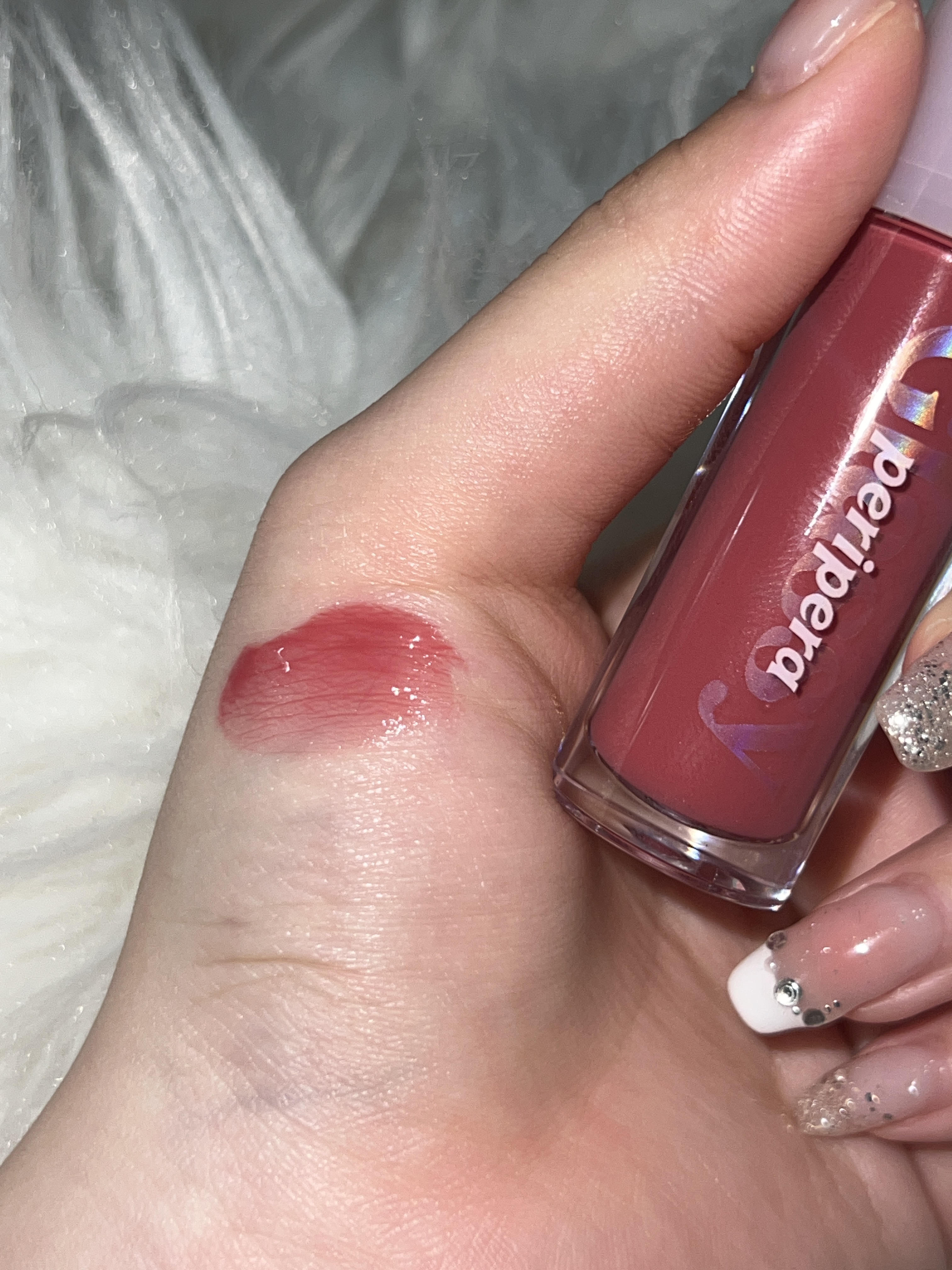 インク グラスティング リップ グロス/PERIPERA/リップグロスを使ったクチコミ（2枚目）