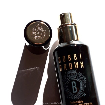 インテンシブ セラム ファンデーション/BOBBI BROWN/リキッドファンデーションを使ったクチコミ(2枚目)