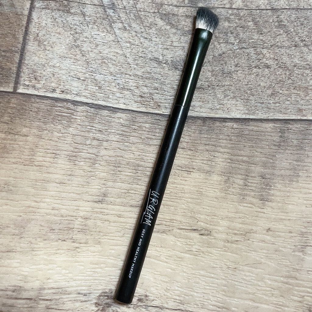 UR GLAM SHADING BRUSH/U R GLAM/メイクブラシを使ったクチコミ(1枚目)