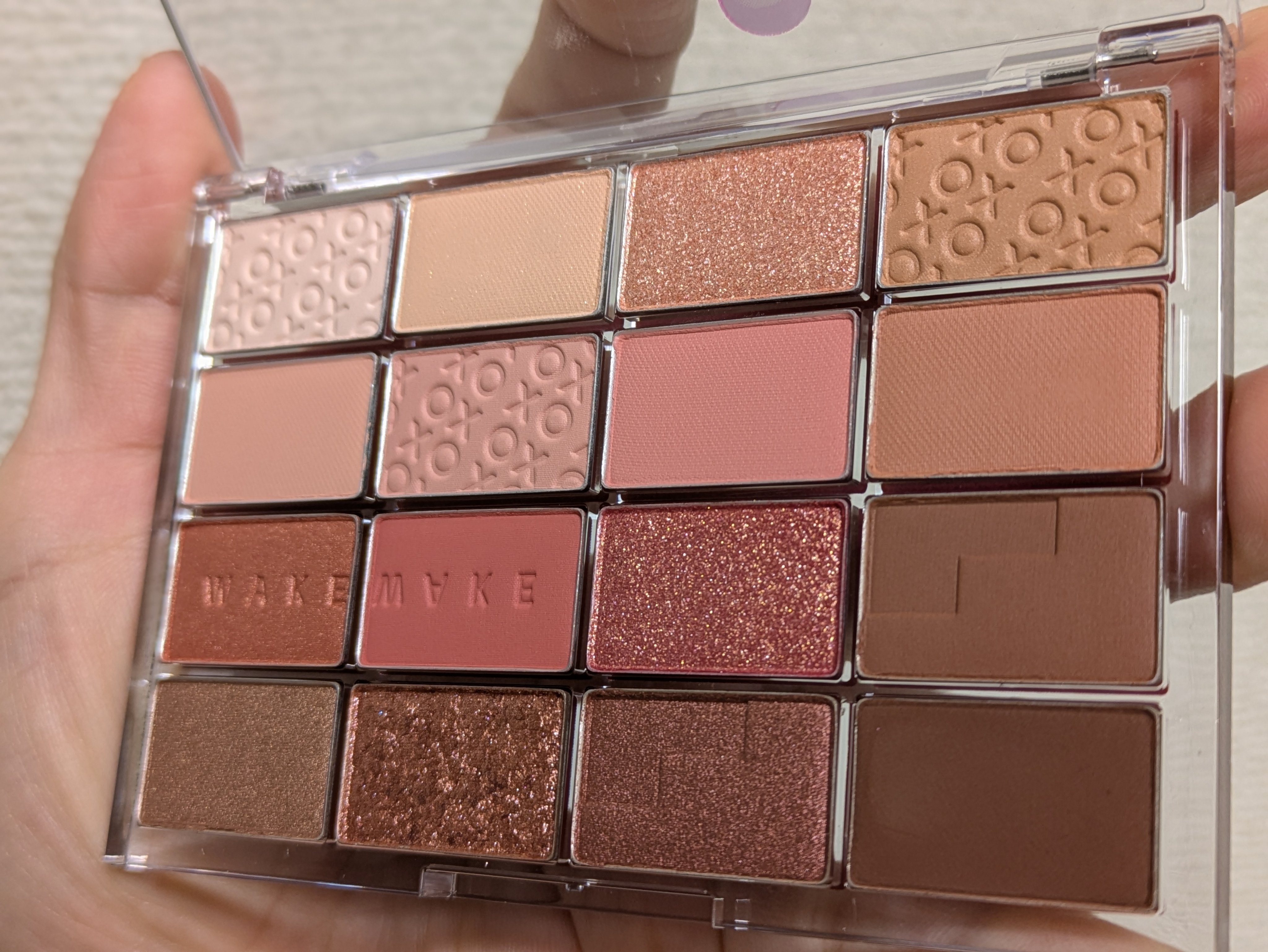 ソフトブラーリングアイパレット/wakemake/アイシャドウパレットを使ったクチコミ（3枚目）