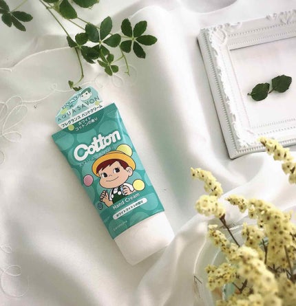 アクアシャボン アクアシャボン×不二家 ホワイトコットンの香り ハンドクリームのクチコミ「
アクアシャボンとフジヤさんのコラボ商品なんですね。 
ホワイトコットンの香りは、
青りんご🍏.....」(1枚目)