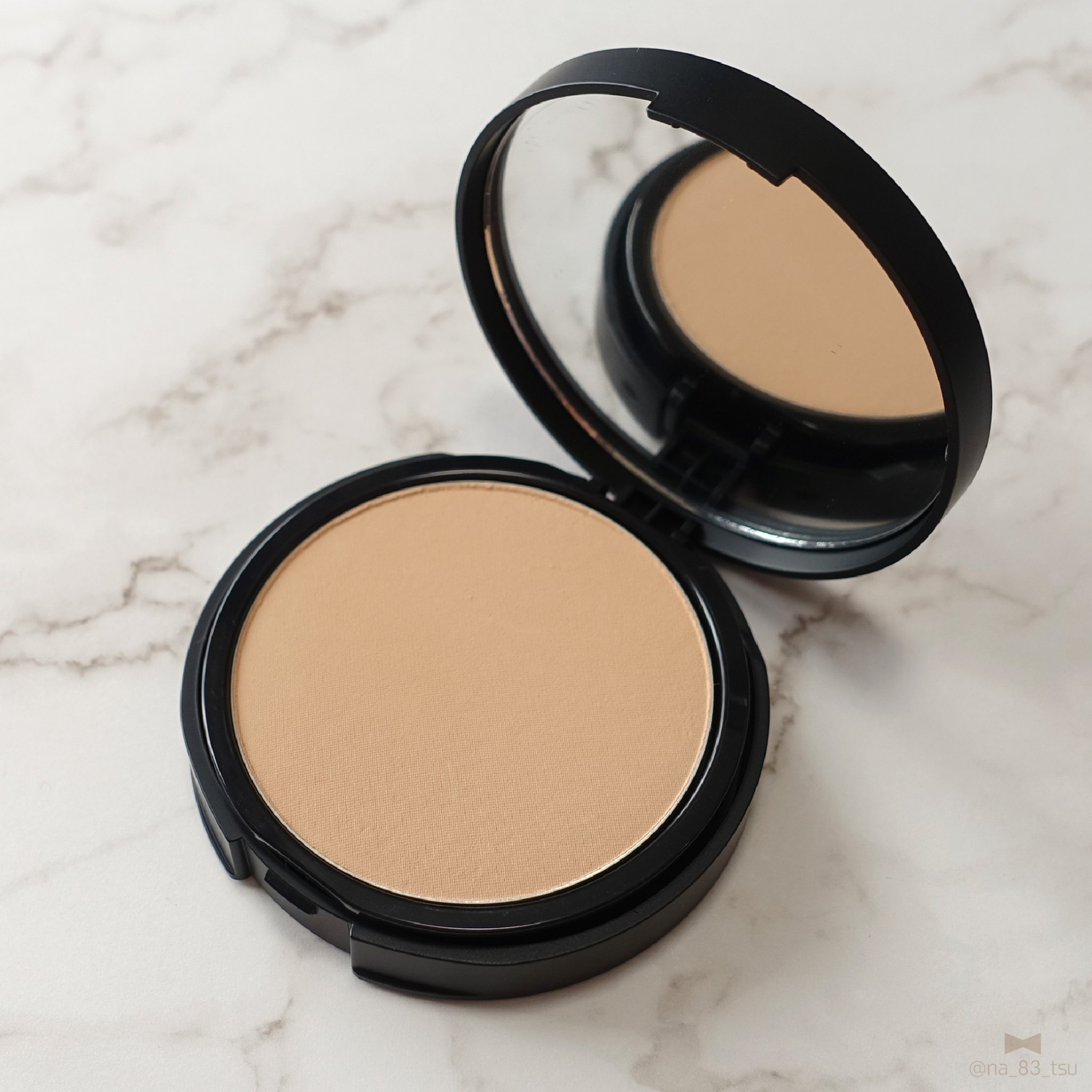 ベアプロ 16HR パウダー ファンデーション/bareMinerals/パウダーファンデーションを使ったクチコミ（2枚目）