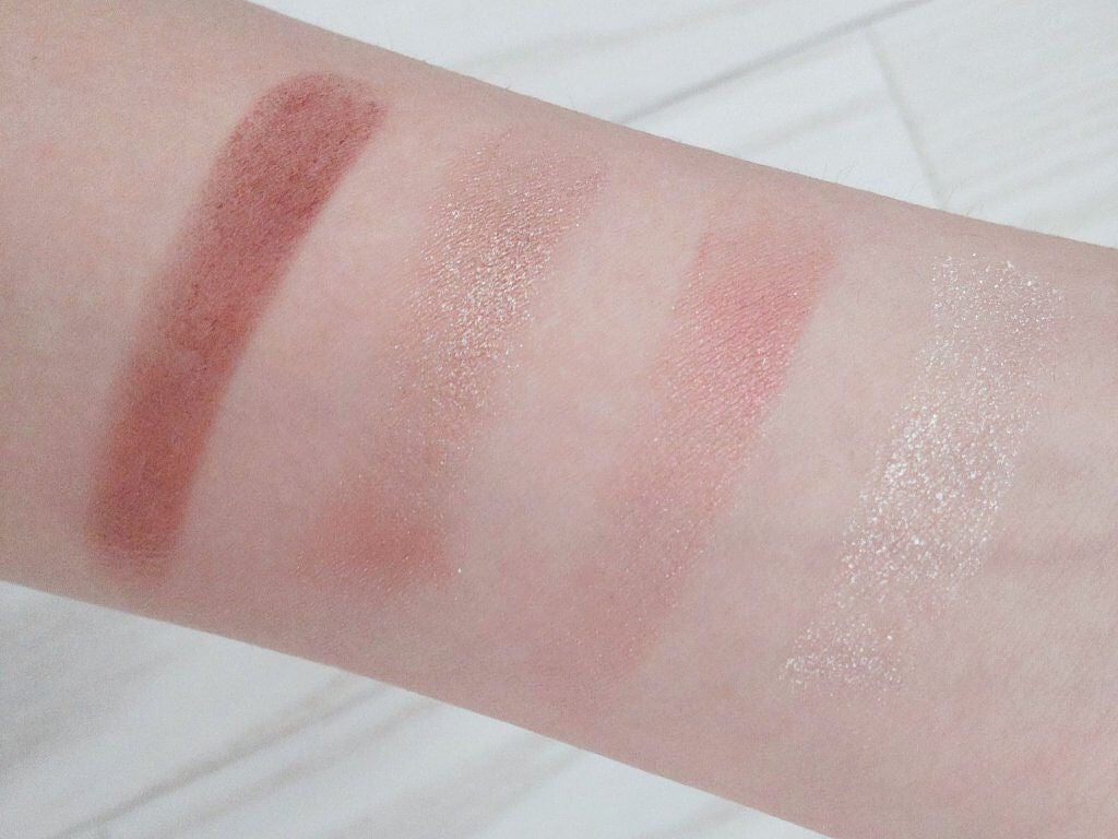 リラクシーアイシャドウ/GENE TOKYO/アイシャドウパレットを使ったクチコミ(2枚目)