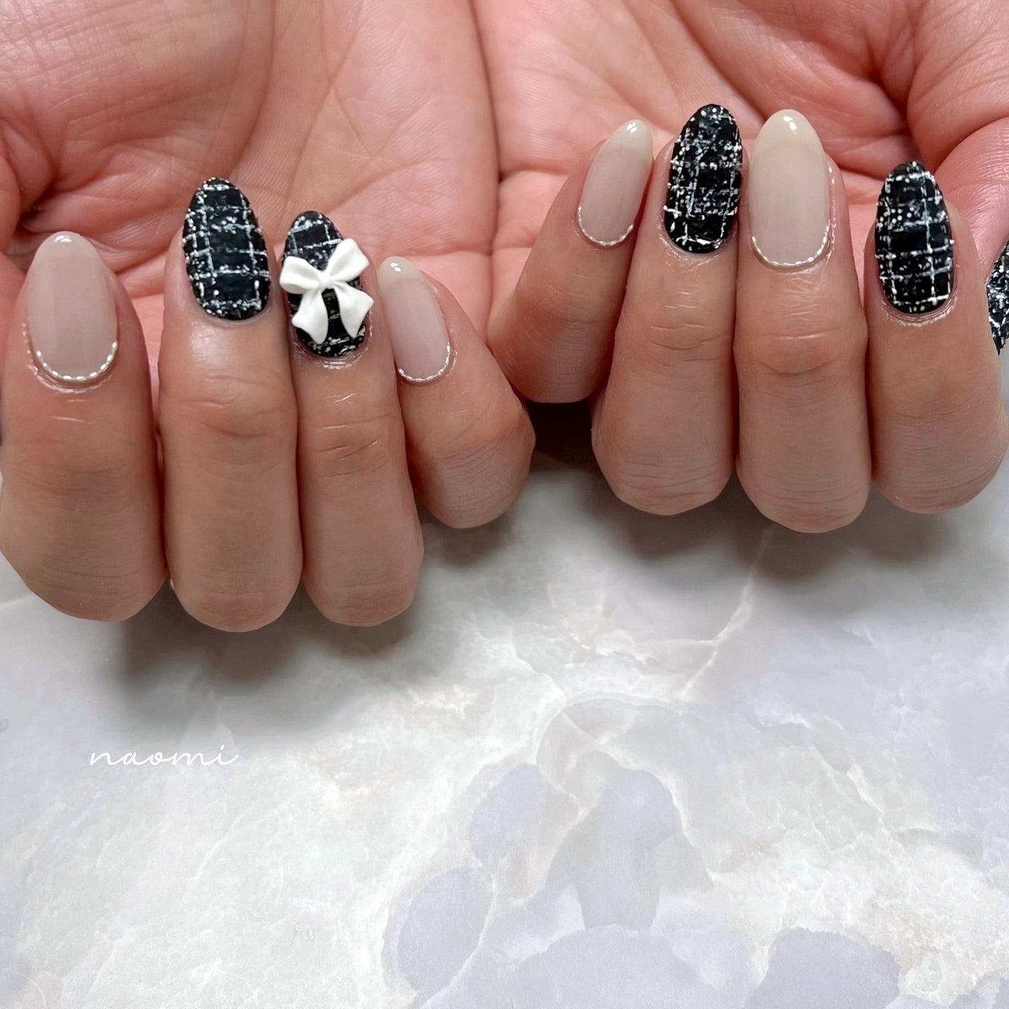 naomi on LIPS 「🧶🎀お客様ネイル😊❤️#ツイードネイル#冬ネイル#モノ..」(1枚目)