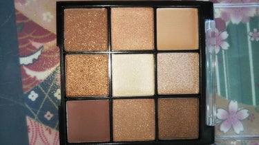 UR GLAM　BLOOMING EYE COLOR PALETTE/U R GLAM/パウダーアイシャドウを使ったクチコミ（3枚目）