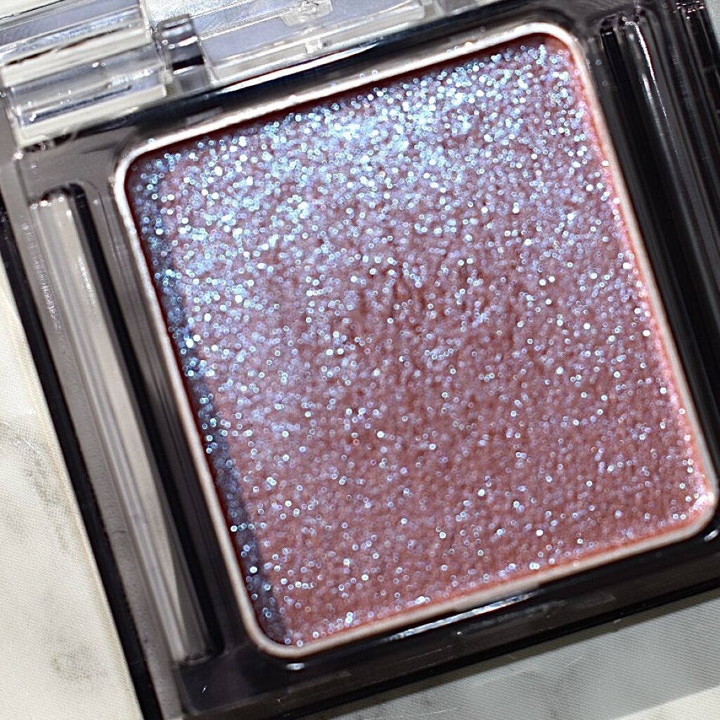  シアー グリッターアイズ/KiSS/単色アイシャドウを使ったクチコミ（3枚目）