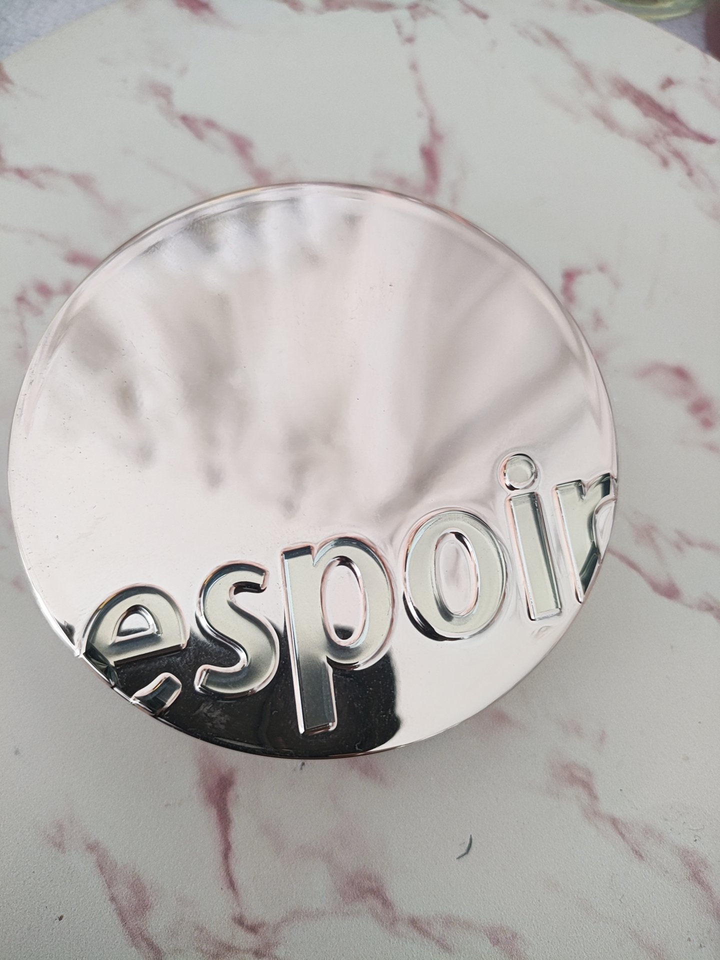 プロテーラービーグロウクッション ニュークラス/espoir/クッションファンデーションを使ったクチコミ（1枚目）